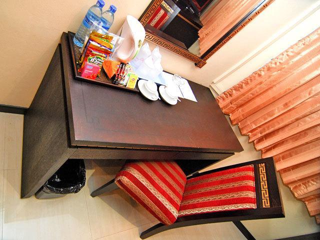 Lucky Palace Hotel Bangkok Rum bild