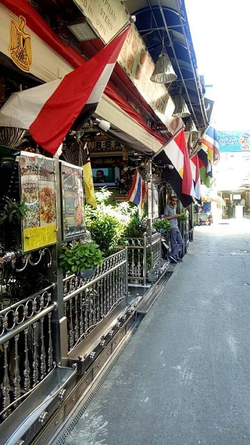 Lucky Palace Hotel Bangkok Exteriör bild